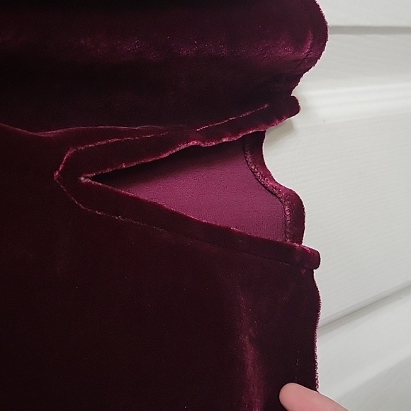 Eileen Fisher Deep Wine Burgundy Red Velvet Silk Blouse, Size S - Picture 5 of 8